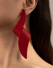 Load image into Gallery viewer, GEOGRAPHICAL STUD EARRINGS ( 3 colors)
